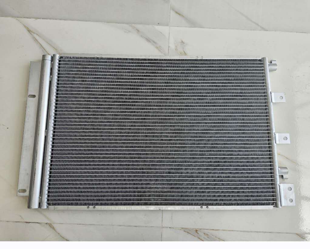картинка Радиатор кондиционера SHACMAN F3000 / X3000 DZ13241824370 от магазина Dulan.tj