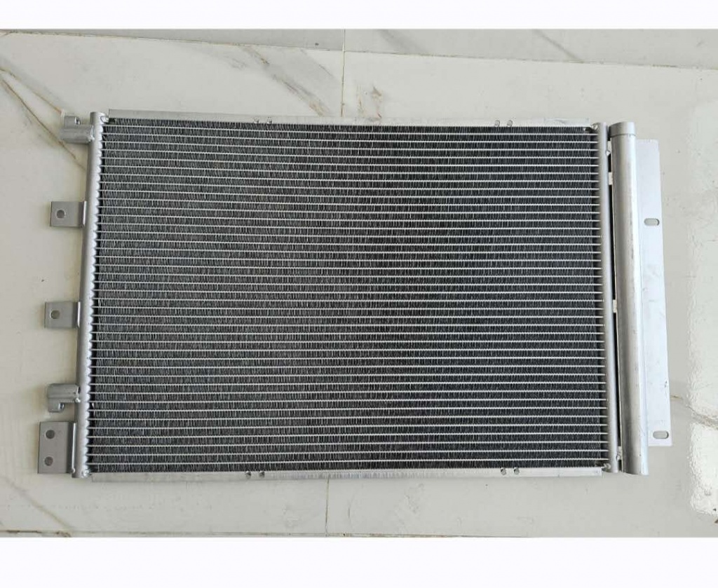 картинка Радиатор кондиционера SHACMAN F3000 / X3000 DZ13241824370 от магазина Dulan.tj